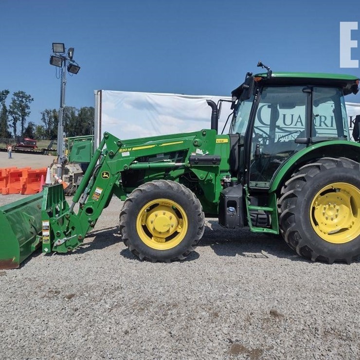 JOHN DEERE 5100E
