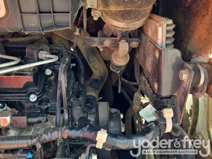 2016-bobcat-t590-image-37