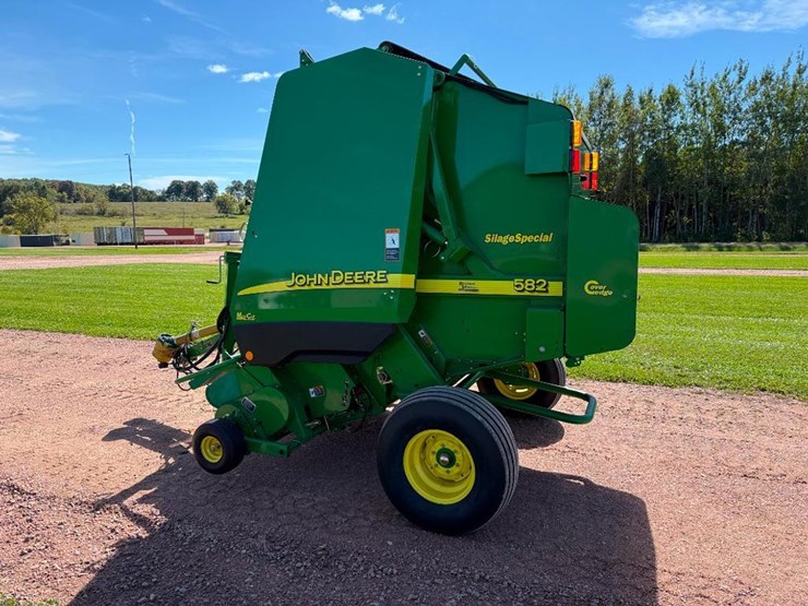 2006-john-deere-582-image-4