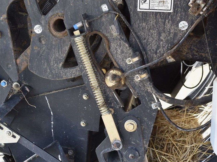 case-ih-lbx432-image-17