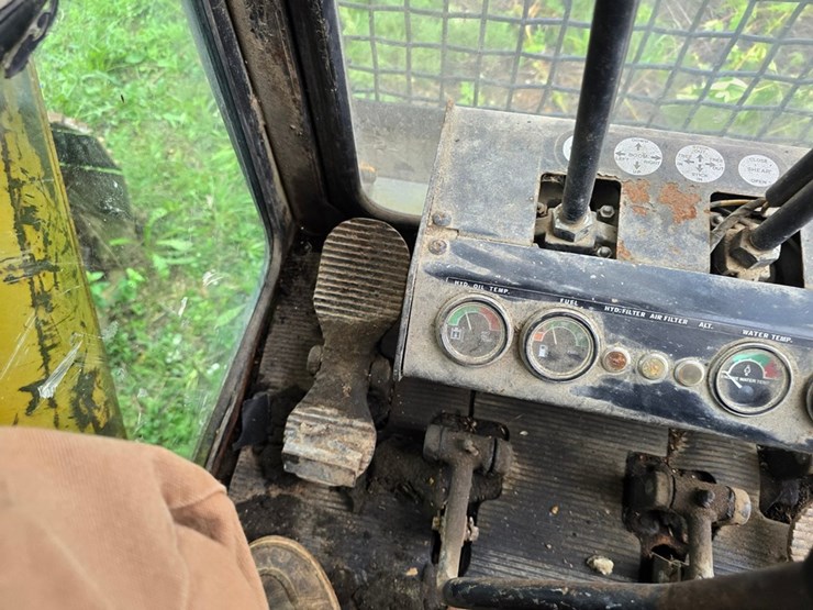 deere-693b-image-50
