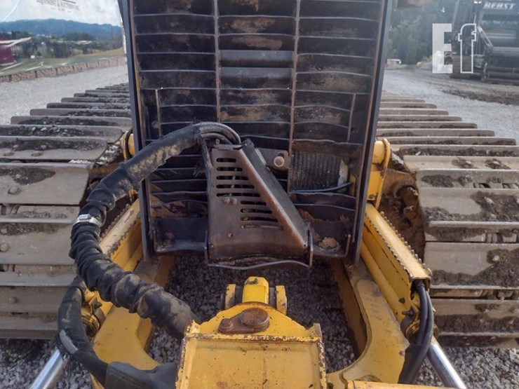 2001-deere-650h-image-24