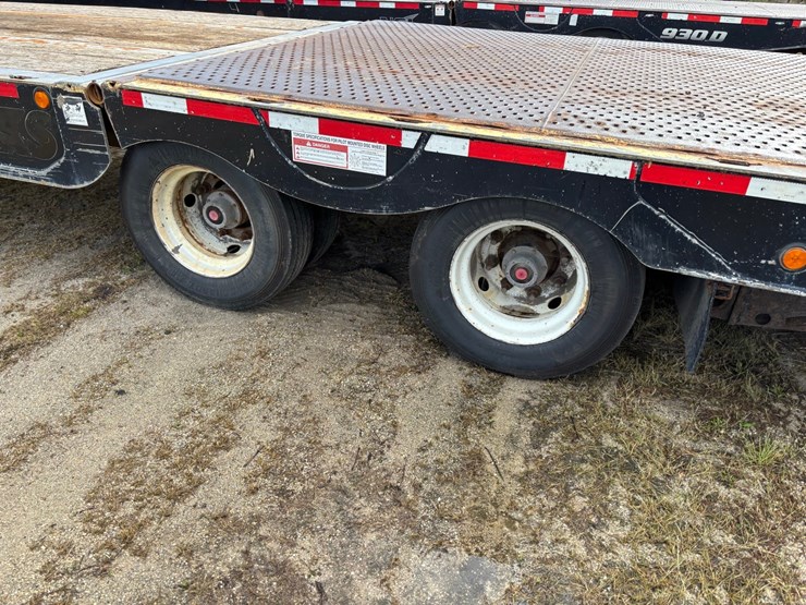 2015-landoll-930-image-6