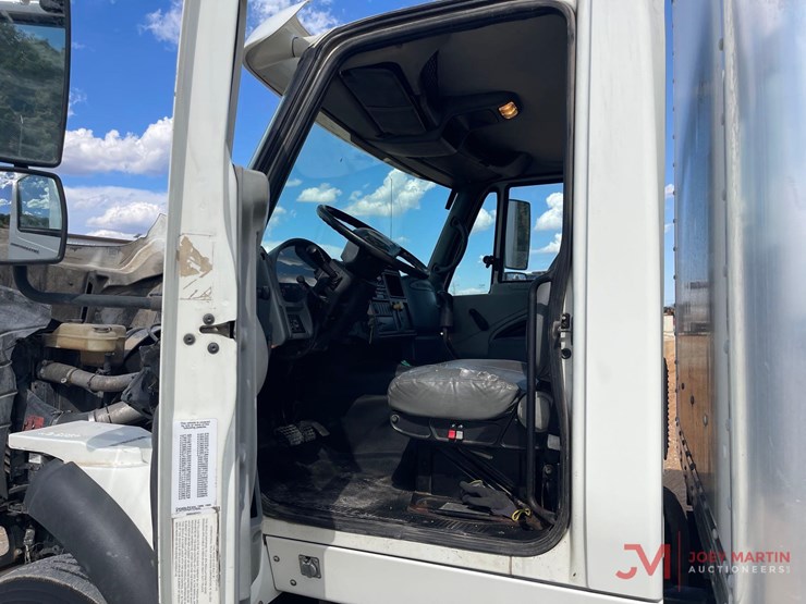 2005-international-7600-t/a-box-truck-image-20