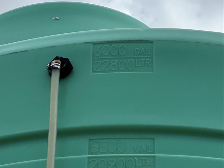 enduraplas-6000-gallon-fertilizer-tank-10084-image-3