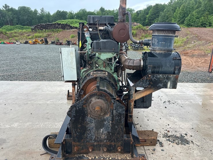 #5620-•-volvo-penta-twin-disc-pto-generator-image-3