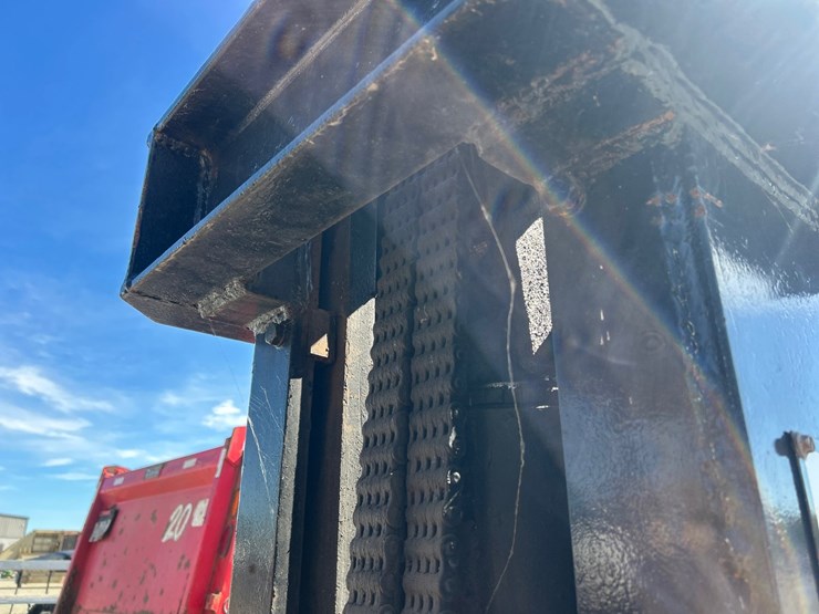 #5628-•-forklift-image-20