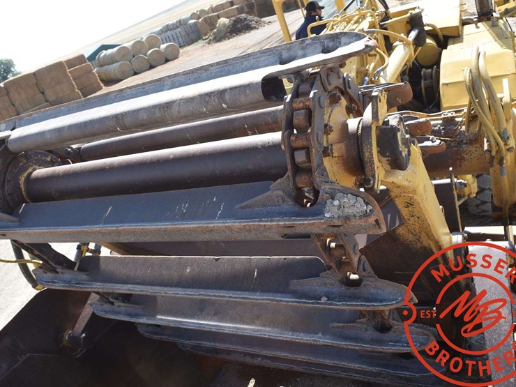 caterpillar-615-image-35