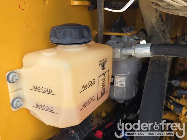 2023-caterpillar-259d3-image-36