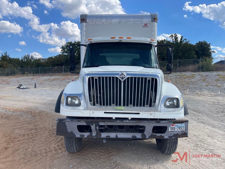 2005-international-7600-t/a-box-truck-image-8