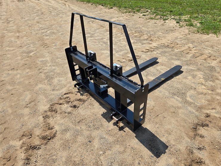 #2228-•-(edmore)wolverine-grass-fork-(3-point-pallet-forks-with-multifunction-frame)-image-1