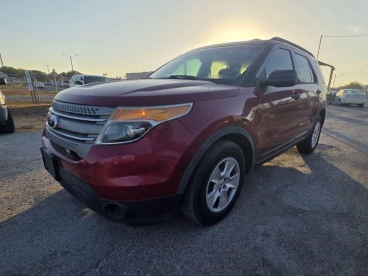 2014-ford-explorer-image-1