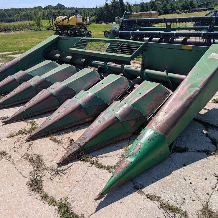 JOHN DEERE 643