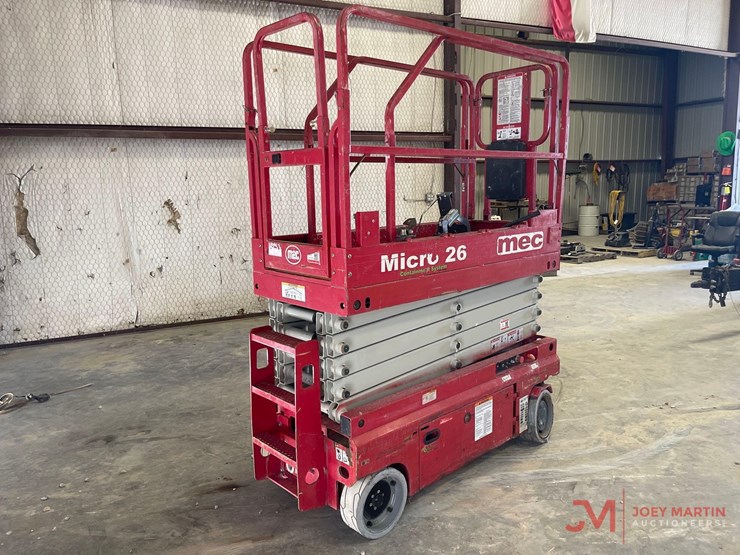 2020-mec-micro-26-electric-scissor-lift-image-3