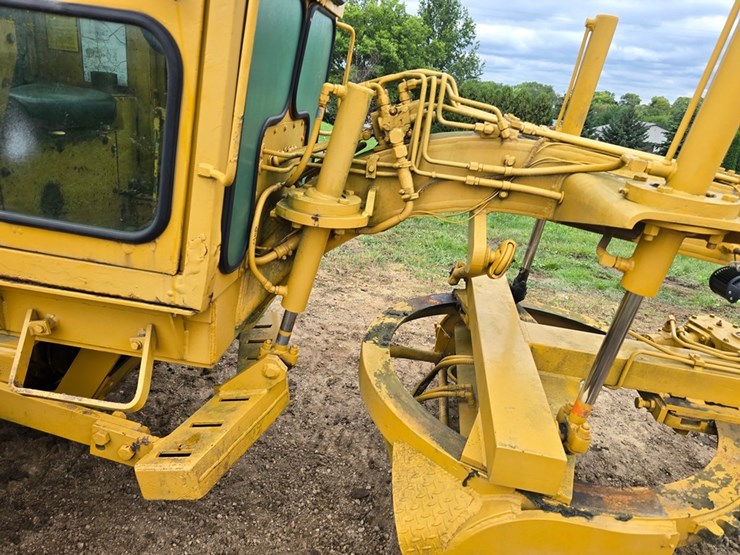 #2053-•-fiat-65-b-motor-grader-image-53