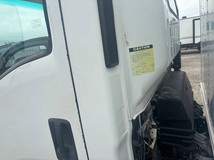#2330-•-2008-gmc-16'-box-truck-image-11