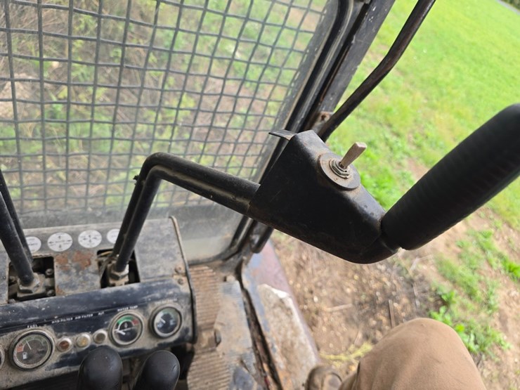 deere-693b-image-52