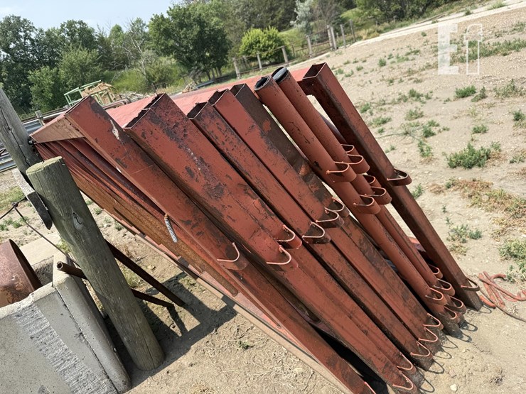 (11)-sturdi-feed-thru-fencing-panels-8265-1-image-3