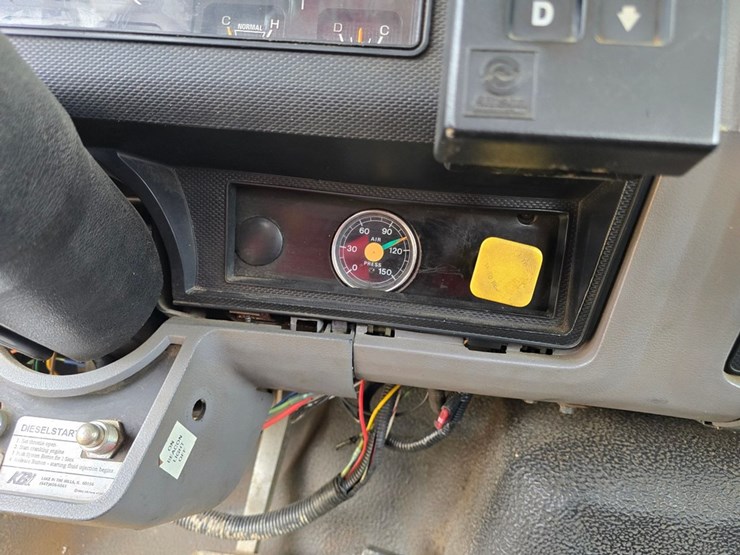 1996-ford-f800-image-61