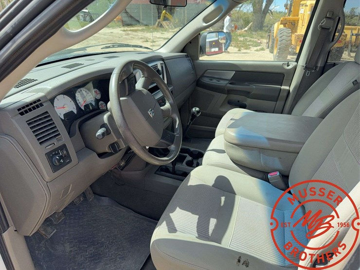 2007-dodge-ram-3500-image-13