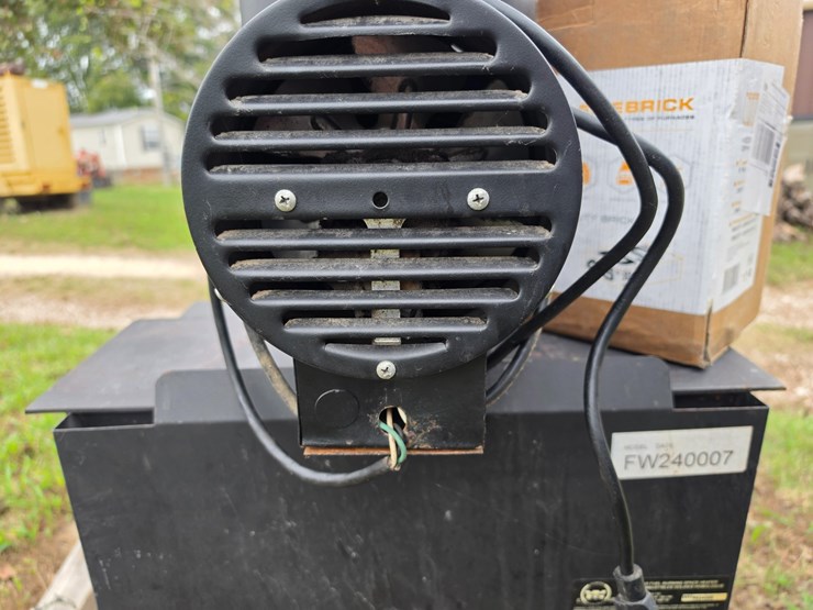 #25261-•-cfm-corporation-wood-stove-image-12