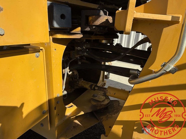 2008-caterpillar-930h-image-13