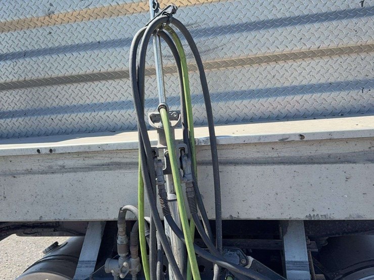 2009-kenworth-t800-image-39
