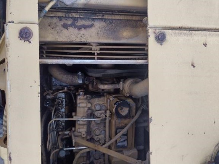 1995-caterpillar-d3c-xl-iii-image-35