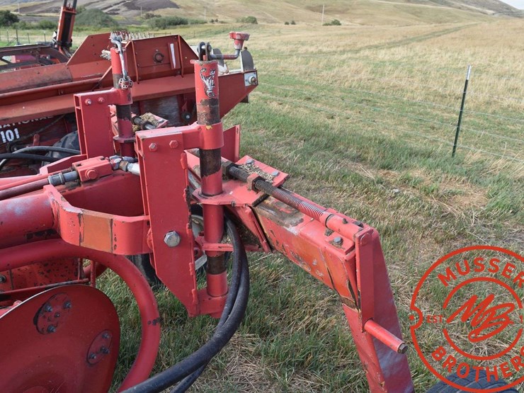 massey-ferguson-20-image-13