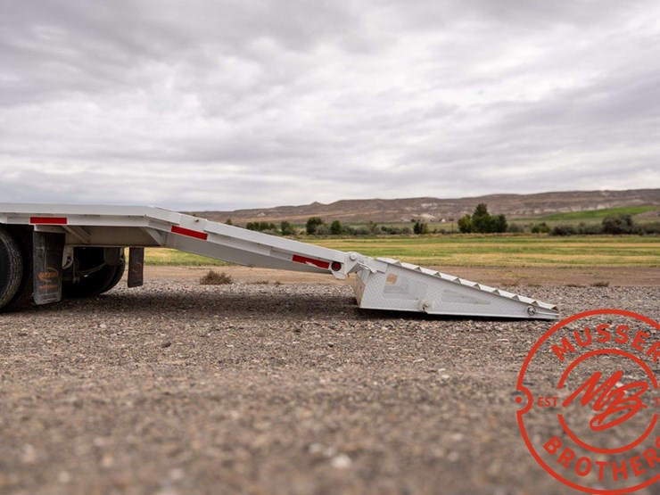 2022-american-pt30-pintle-hitch-beavertail-trailer---25'-image-6