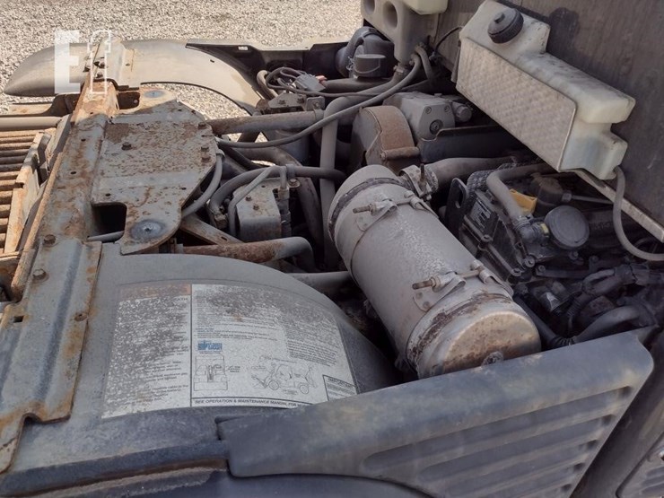 2021-bobcat-toolcat-5600-image-35