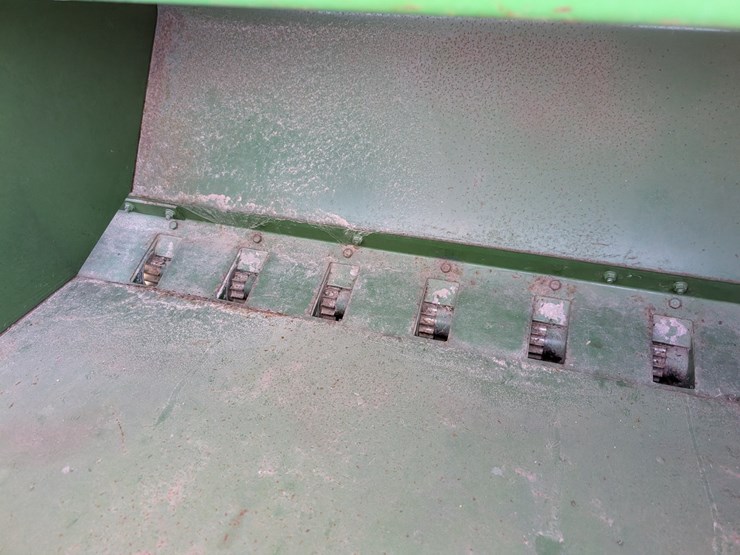 john-deere-8300-image-18