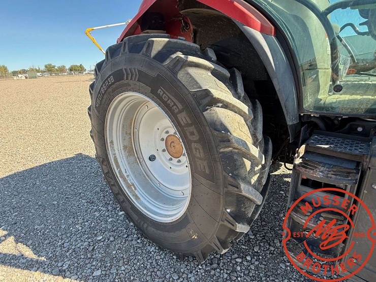 case-ih-maxxum-115-tractor-image-19