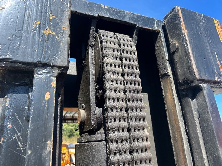 #5628-•-forklift-image-21