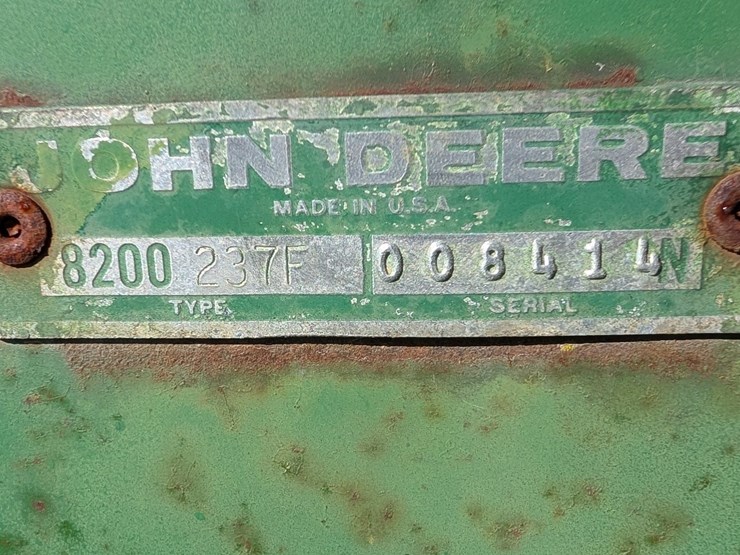 john-deere-8200-image-21
