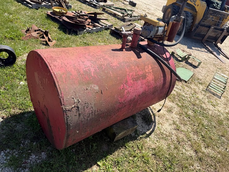 #2526-•-metal-fuel-tank-image-2