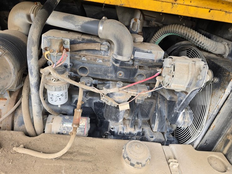 #2058-•-atlas-copco-xas96-towbale-air-compressor-image-16