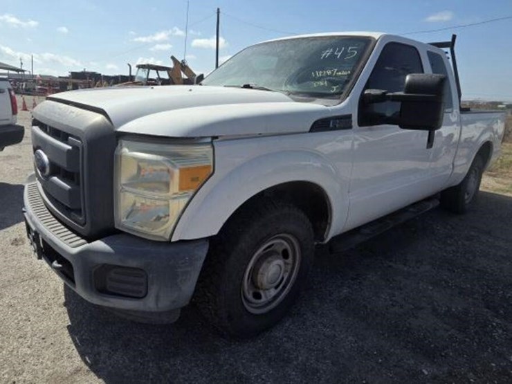2015-ford-f250-image-1
