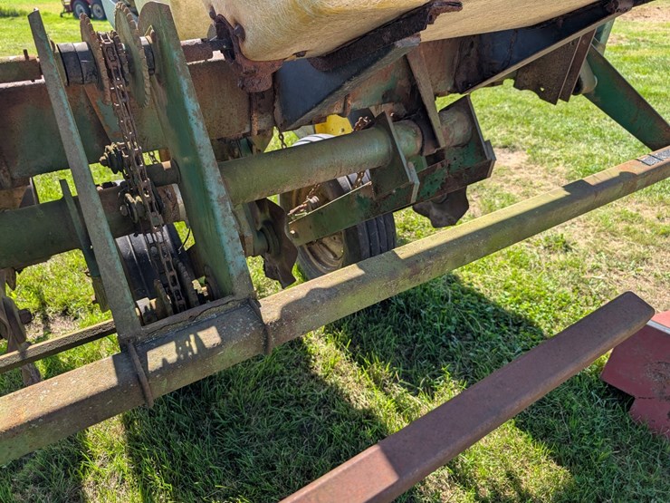 john-deere-7000-image-23