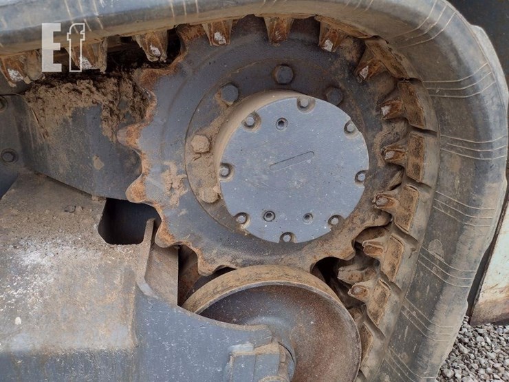 2019-takeuchi-tl8-image-13