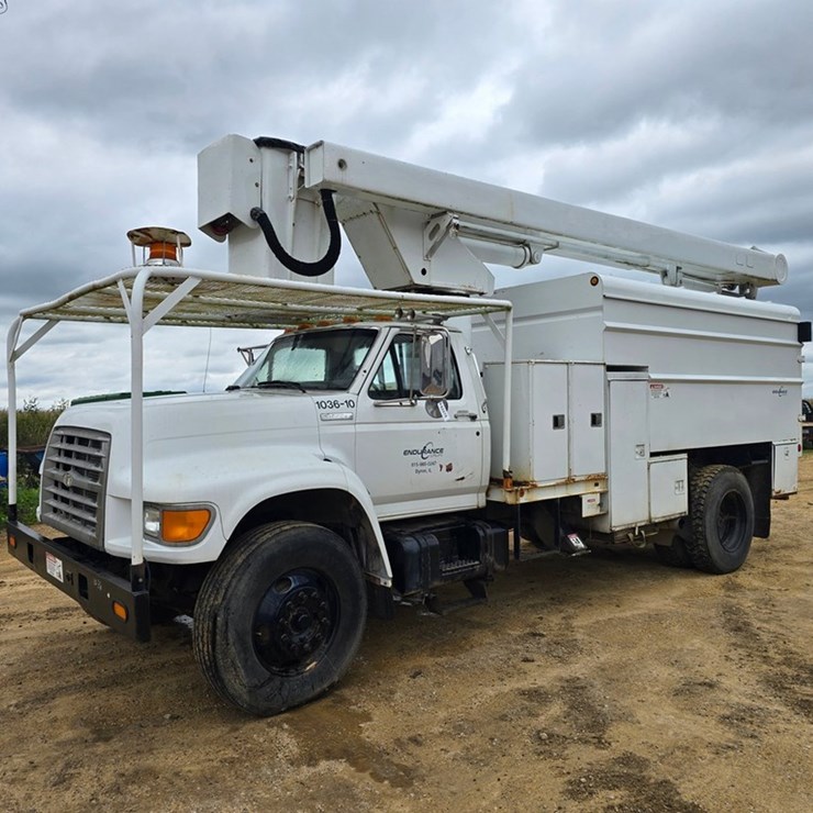 1996 FORD F800
