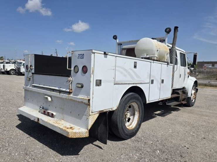 2001-navistar-4700-1htscabm71h369286-image-3