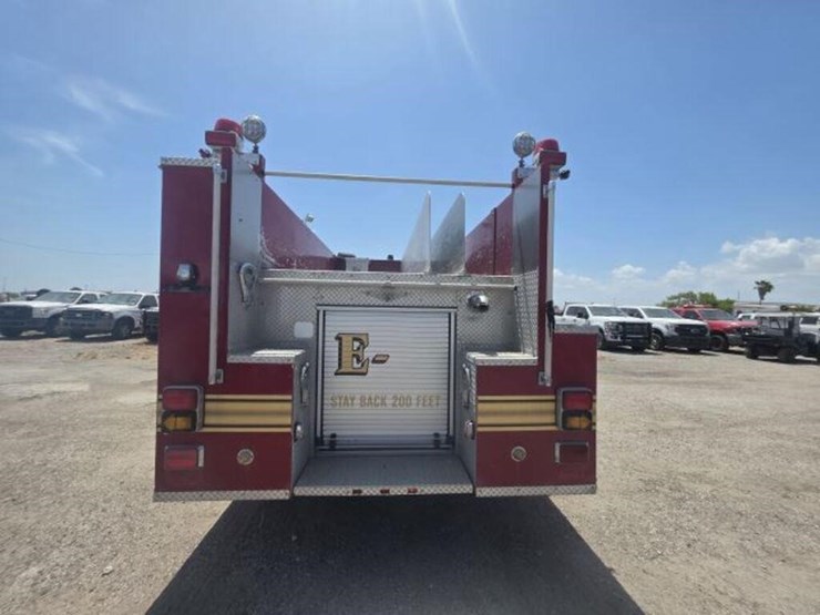 2005-pierce-pumper-4p1cc01c05a005463-image-5