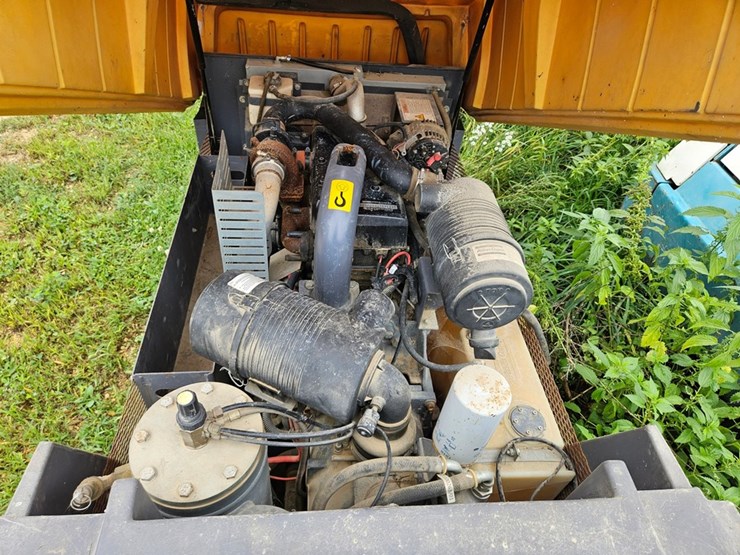 #2074-•-atlas-copco-dias-185-air-compressor-image-13