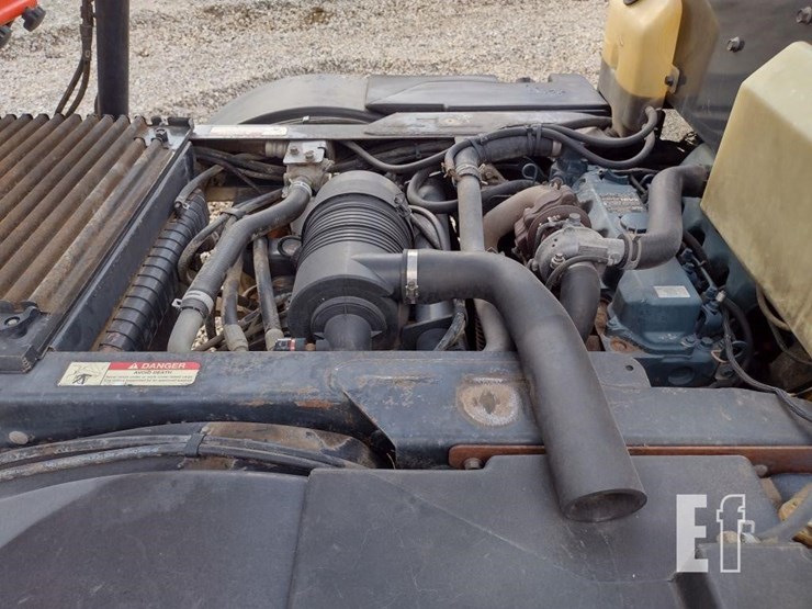 2006-bobcat-toolcat-5600-image-31