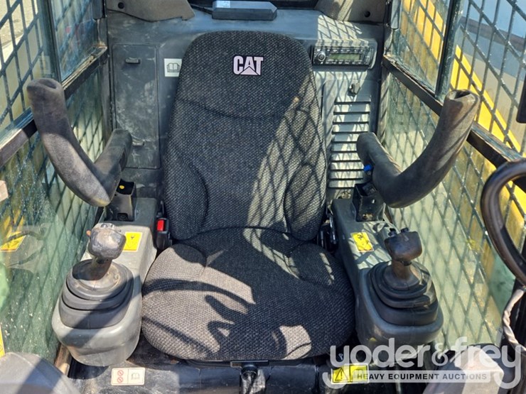 2019-caterpillar-299d2-image-49
