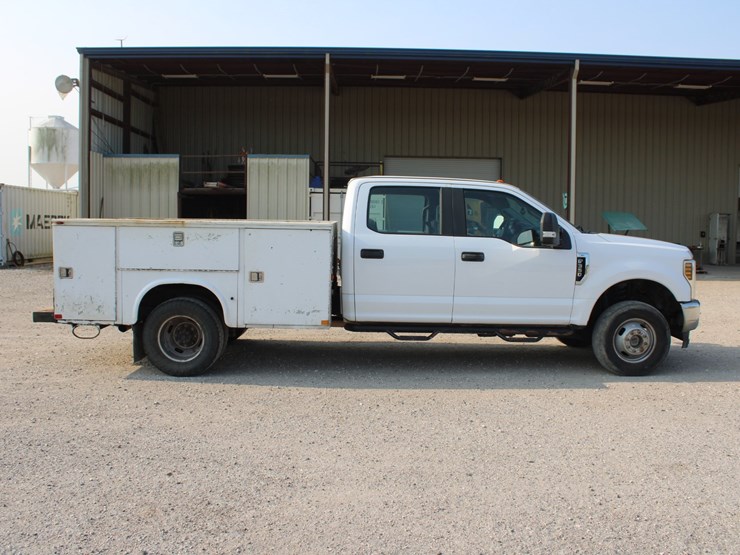 2019-ford-f350-image-2