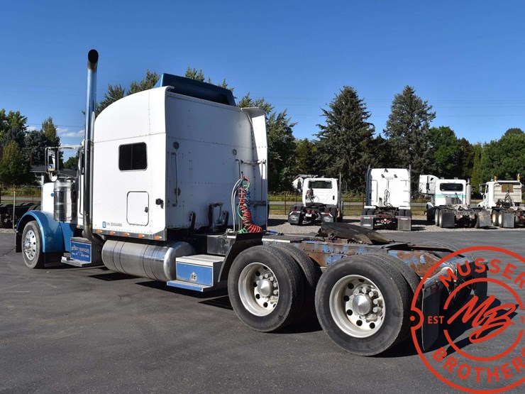 2005-peterbilt-379-image-5