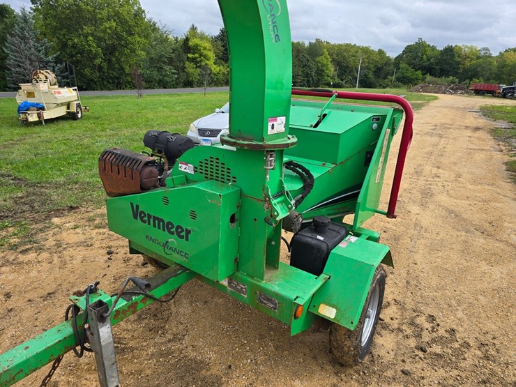 2015-vermeer-bc700xl-image-25