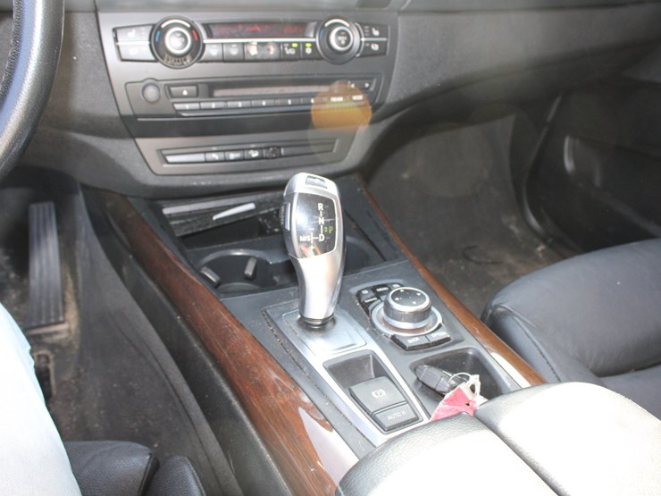 2012-bmw-x5-image-10